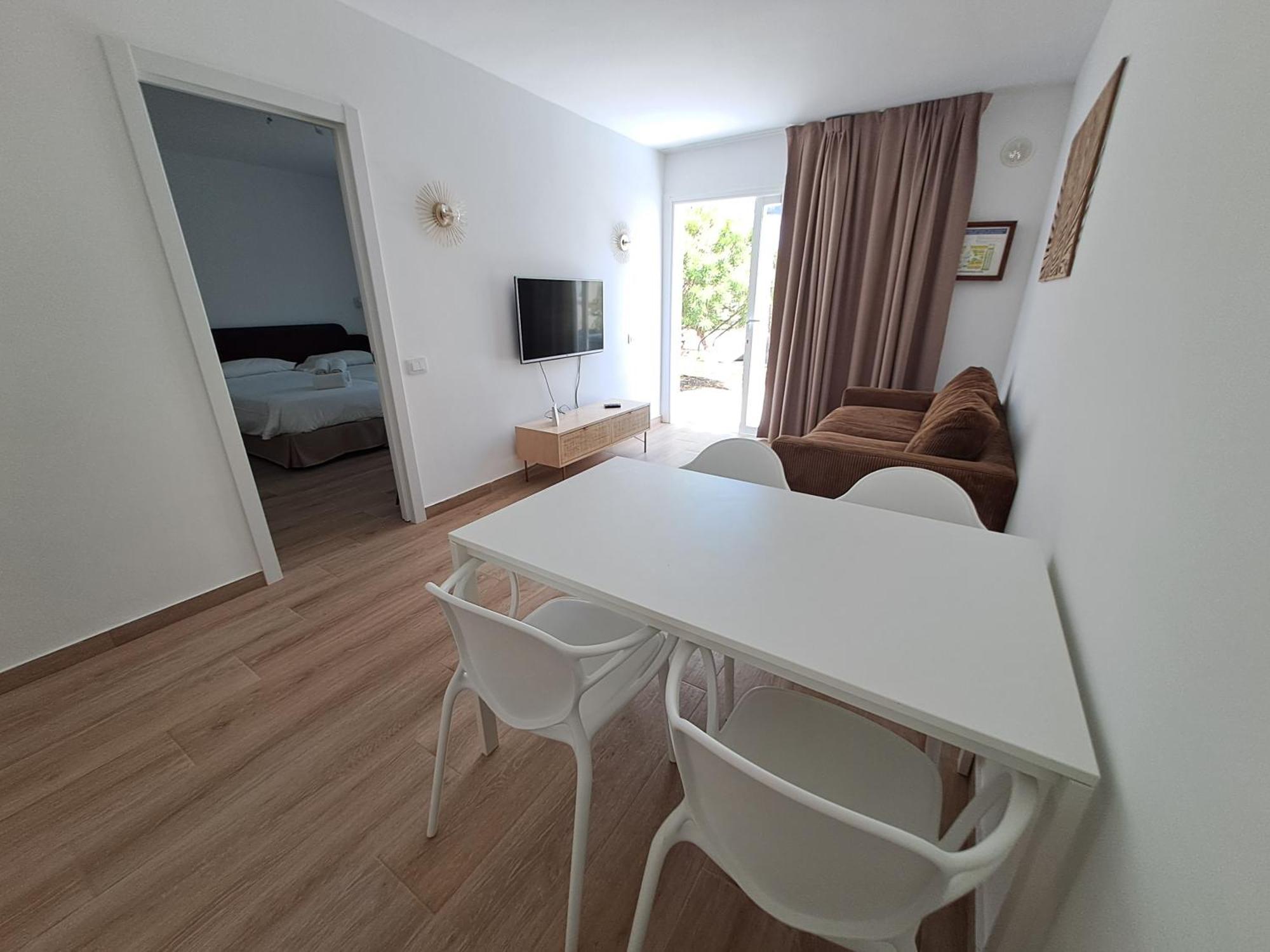 Homeforguest Apartamento 15 Con Terraza Y Piscina En Corralejo Exterior foto